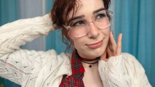 FEMOUT XXX: First-Timer Venus Dream!