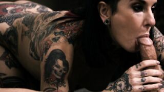 Kenzie Reeves welcomes by Small Hands shaft