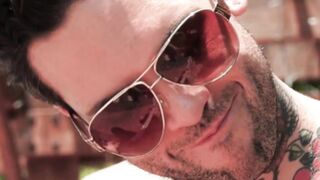 Tatted sexy girl Autumn Falls is dicked down by Small Hands