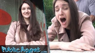 Art College Girl's Outdoor Deflowering