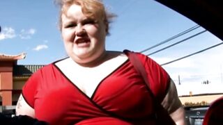 Skinny fucker ravishes massive blonde